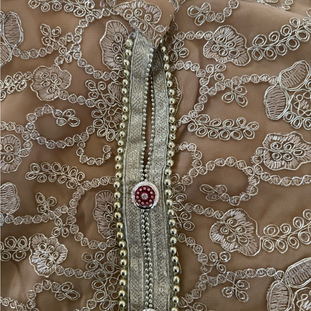 Elegant Embroidered Sleeveless Dress with Dupatta - Picture 8 of 12